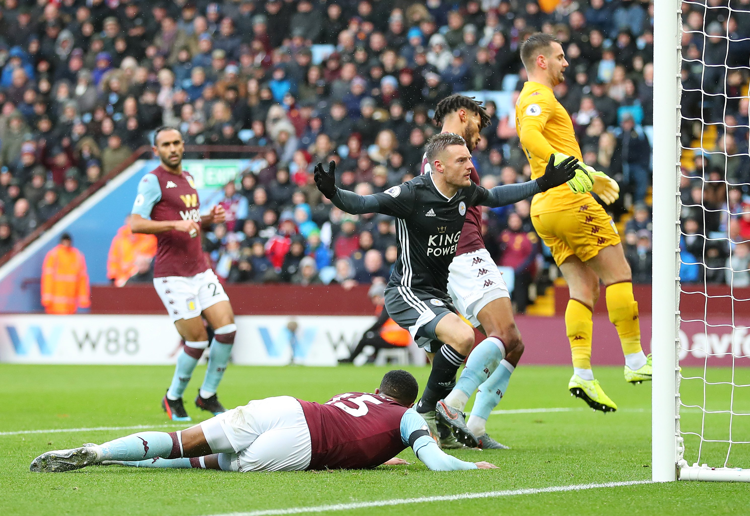 称的运动员 称的运动员